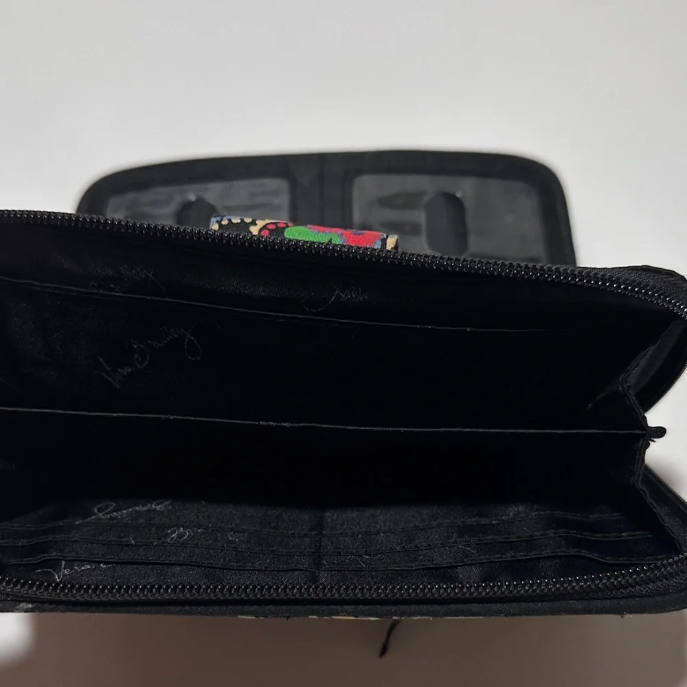Vera Bradley Turnlock Wallet – Kiev Paisley Black Multicolor Floral - Picture 5 of 5